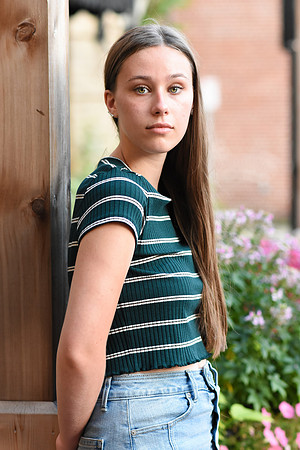 Lizzie Downtown-47