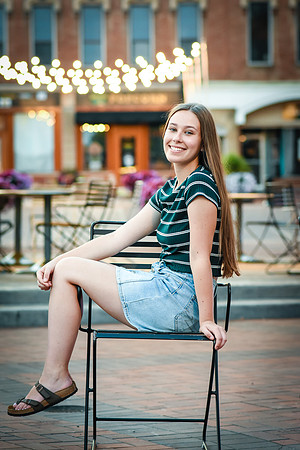 Lizzie Downtown-61